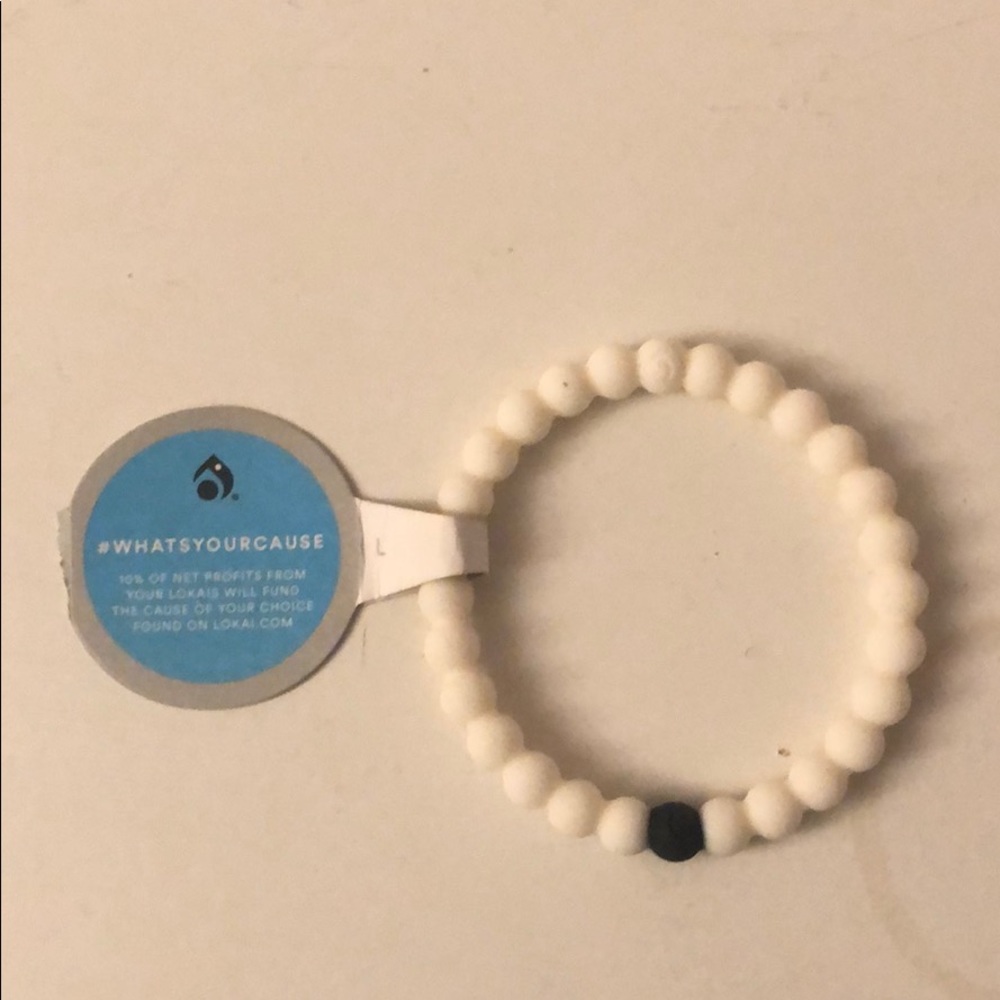 NWT lokai bracelet white size L